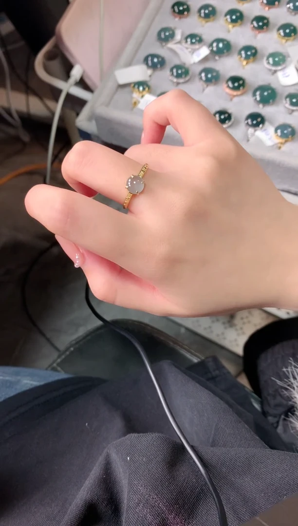 【闪购商品】翡翠戒指银S925镶嵌52141