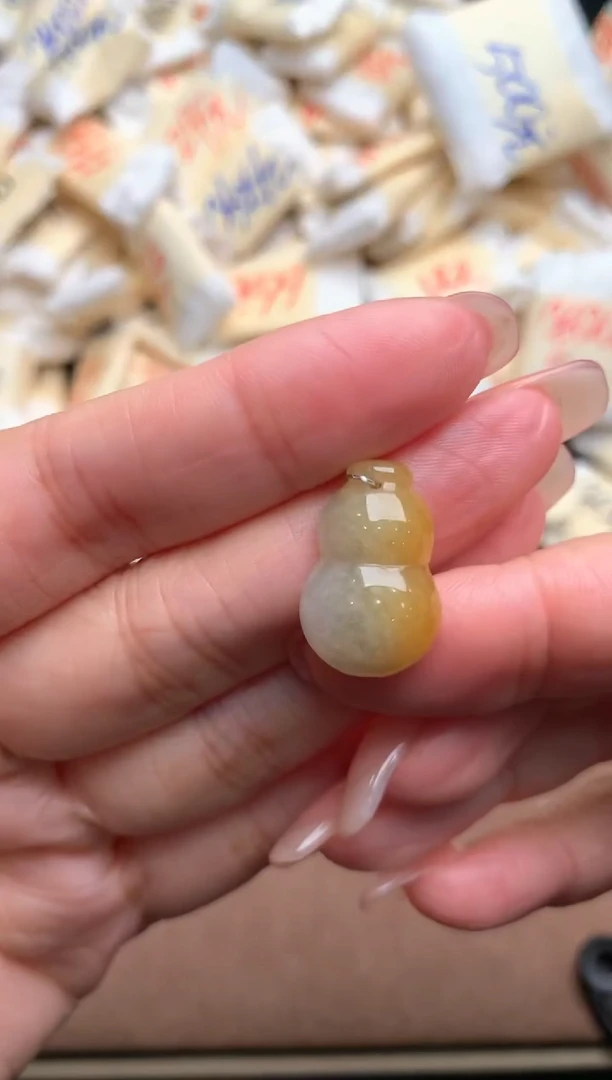 未镶嵌挂件翡翠一