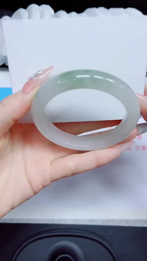 石英质玉手镯未镶嵌415