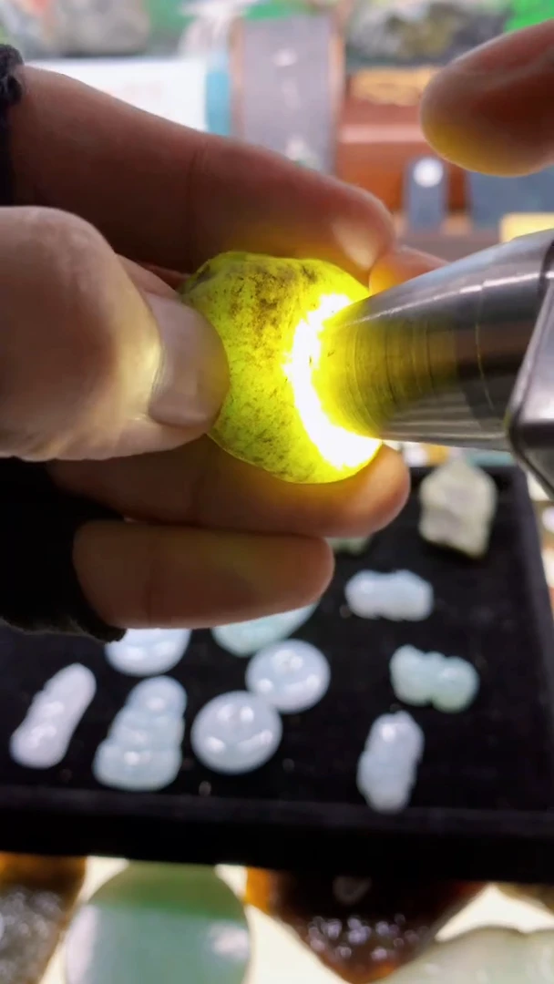 未镶嵌挂件翡翠翡翠