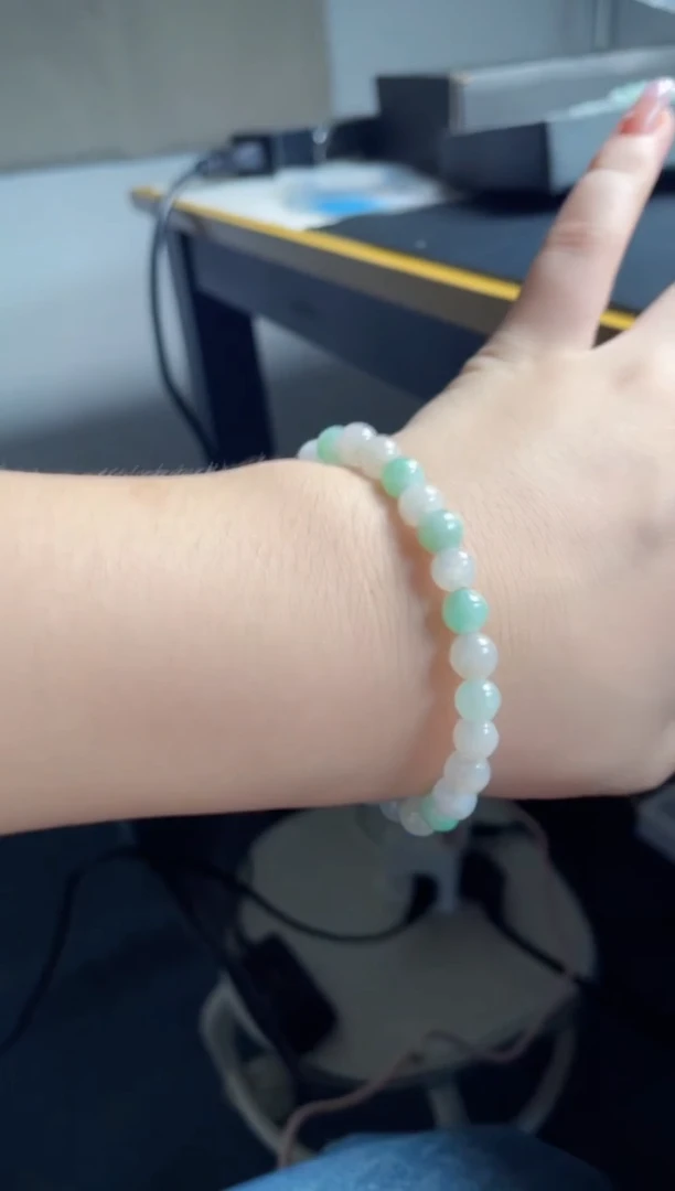 翡翠挂件未镶嵌收到货48小时鉴赏期（超时不退不换）