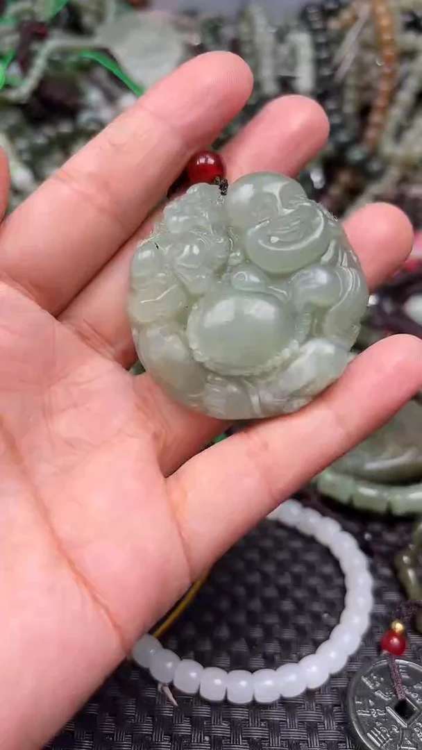 颈饰未镶嵌和田玉1