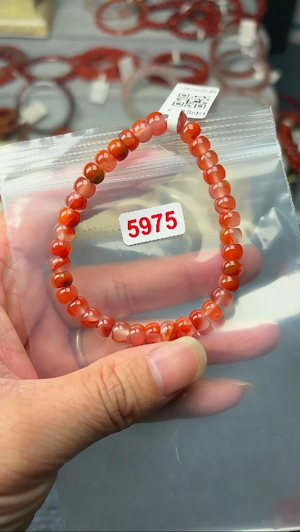 未镶嵌手链南红玛瑙多样性发其一
