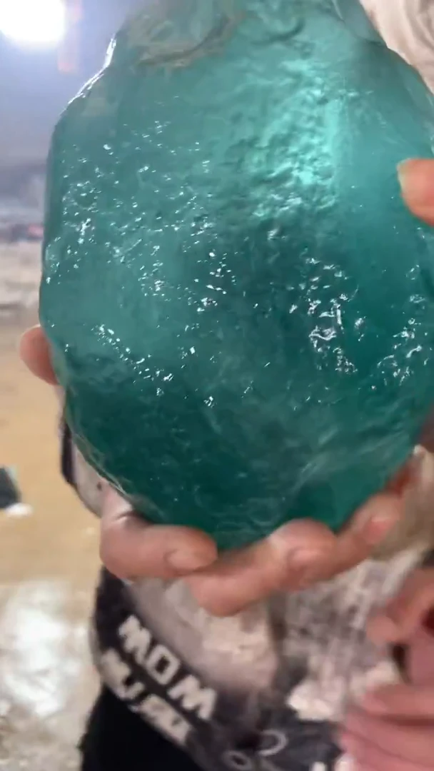 新疆五彩石原石摆件