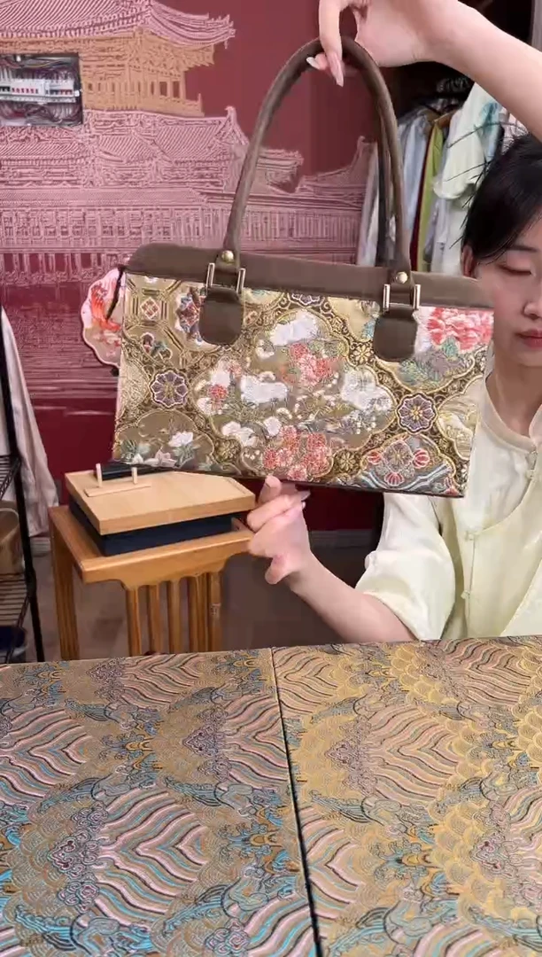 刺绣非遗唐锦包包