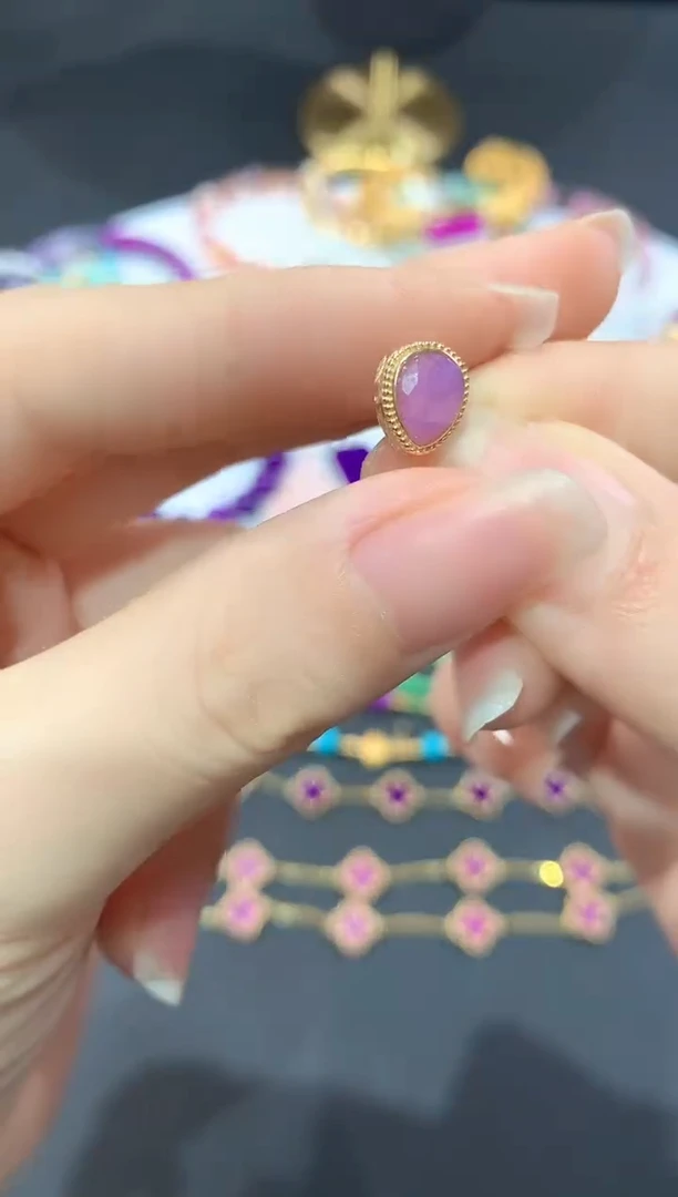 18K金镶嵌苏纪石（舒俱来）.饰品