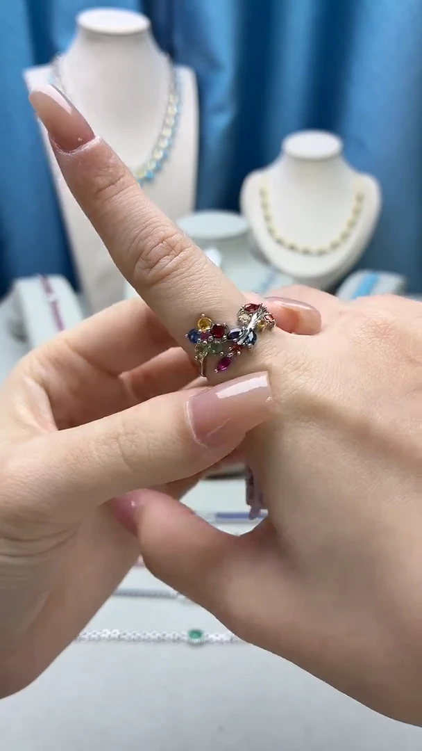 戒指彩色蓝宝石银S925镶嵌059JH0101产品一个（多样性）