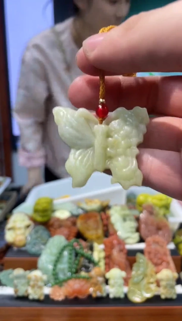 【闪购商品】岫玉吊坠未镶嵌·