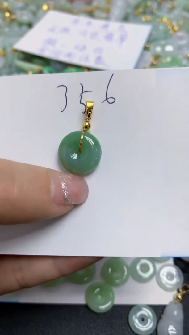 【闪购商品】翡翠颈饰合金天然翡翠A货