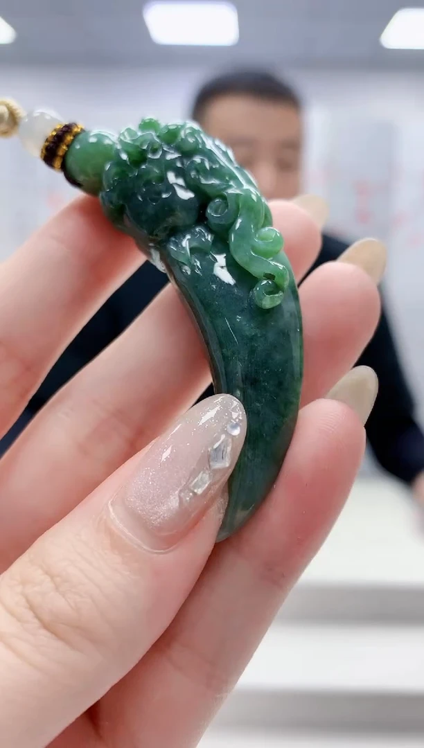 未镶嵌定制翡翠4898jw-毛货挂件81