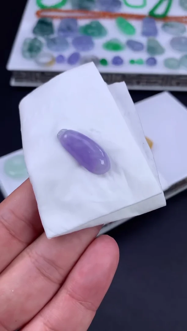 未镶嵌定制翡翠明*翡翠