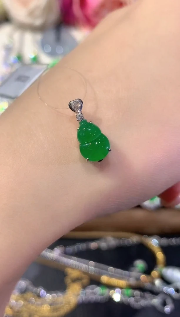 吊坠(不含链)18K金镶嵌翡翠a83