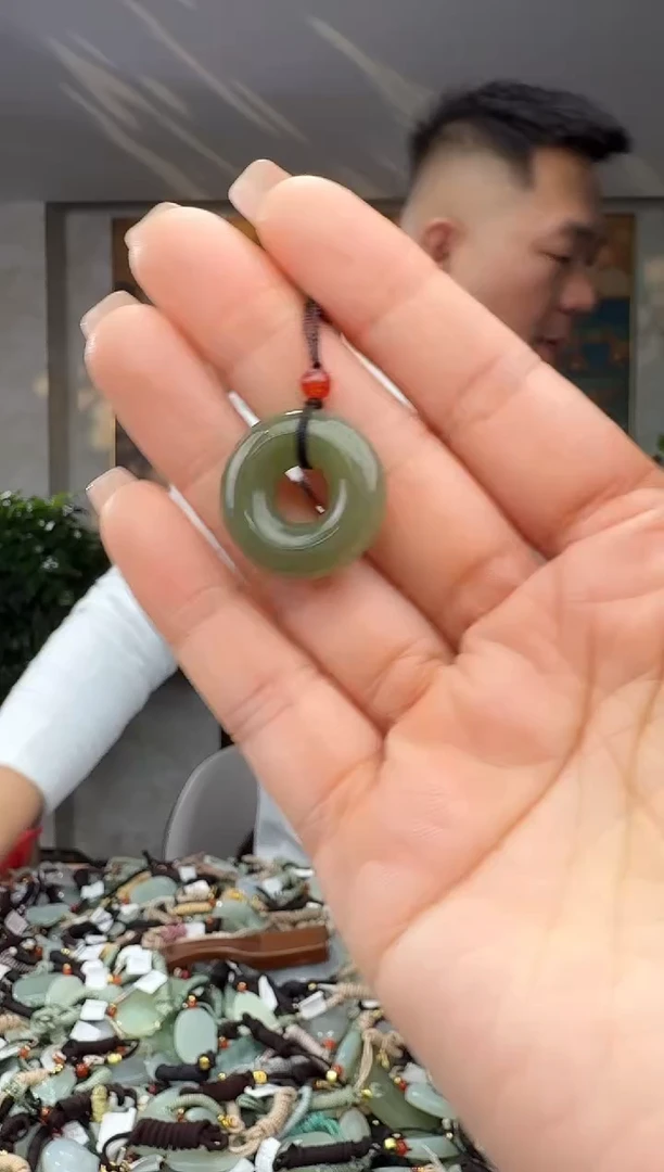 颈饰未镶嵌和田玉拍一发一多样性发货