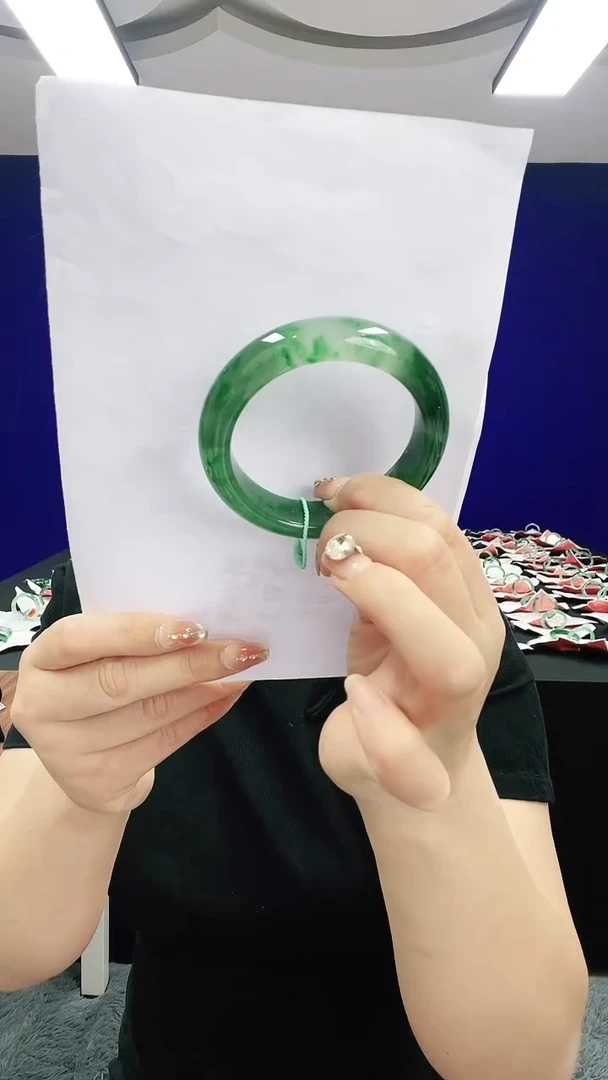 石英质玉（非洲翠）手镯合金1