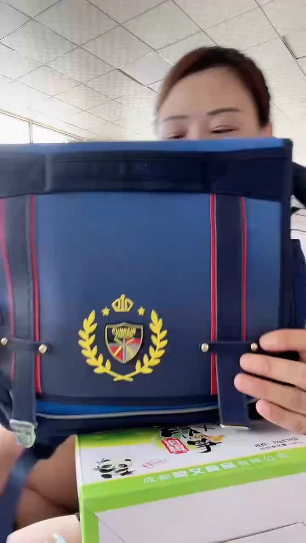 塑料时尚休闲百搭洋气腋下包发图片款