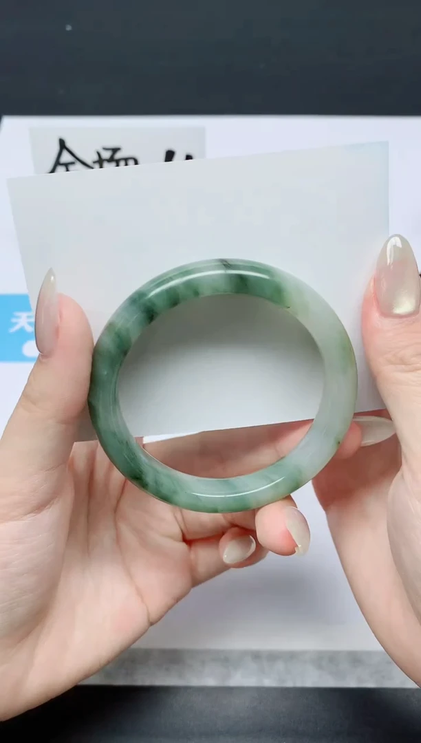 石英质玉手镯未镶嵌K124-52.4