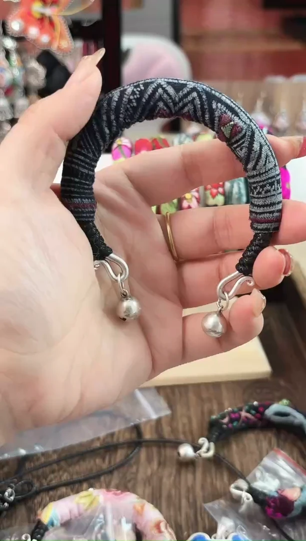 织绣艺枝独绣手工饰品55