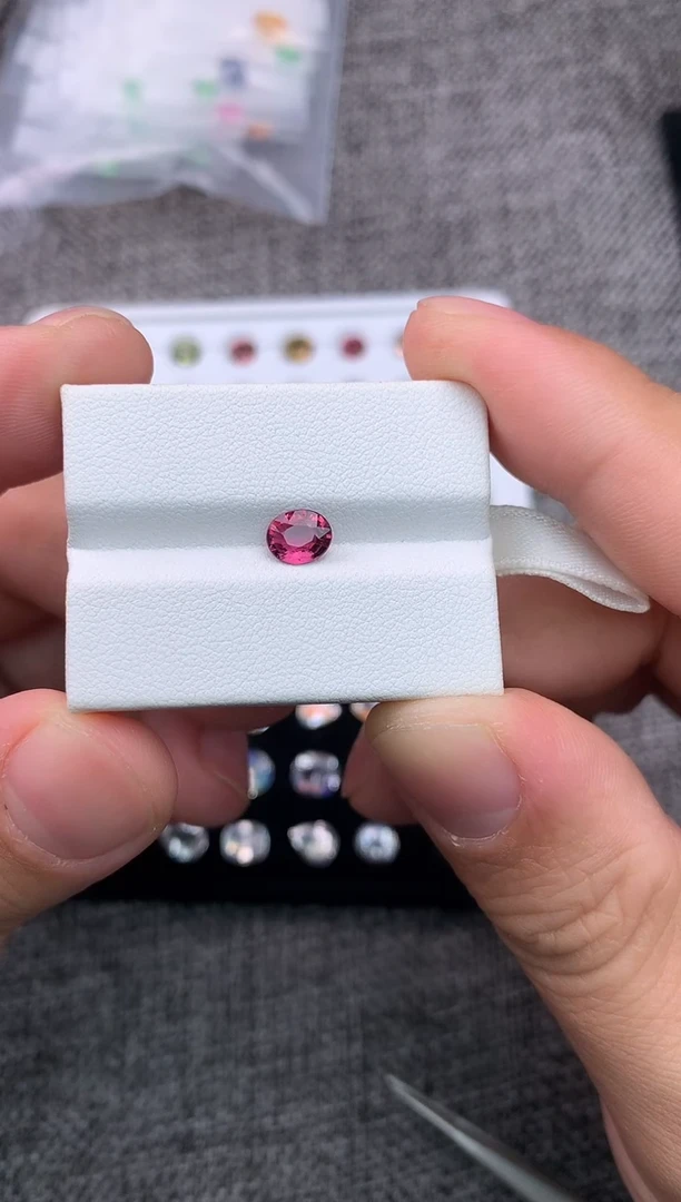 未镶嵌裸石碧玺s**h0.76克拉