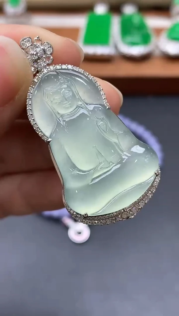 颈饰18K金镶嵌翡翠765-中国好珍宝