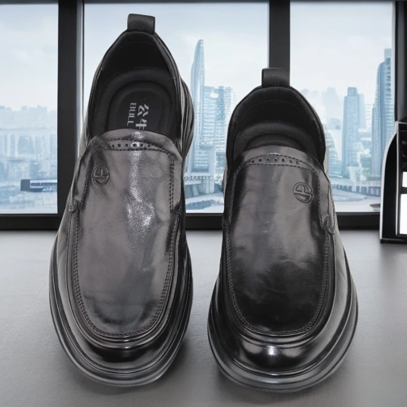 二哥2025全真皮上等头层牛皮时尚商务软底英伦风乐福男士皮鞋0303