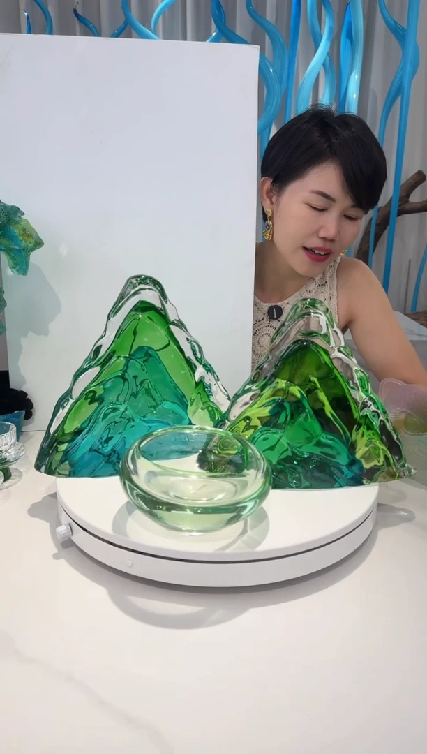 琉璃彩和美术馆【青山一组】送绿色烟灰缸