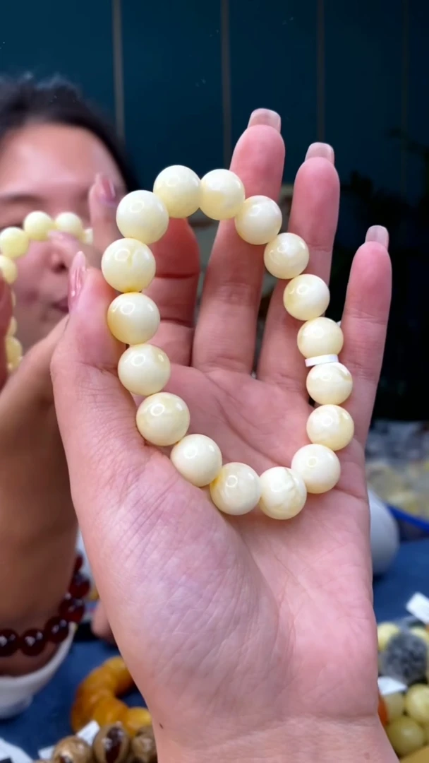 裸石琥珀未镶嵌11/20多样性发其一155