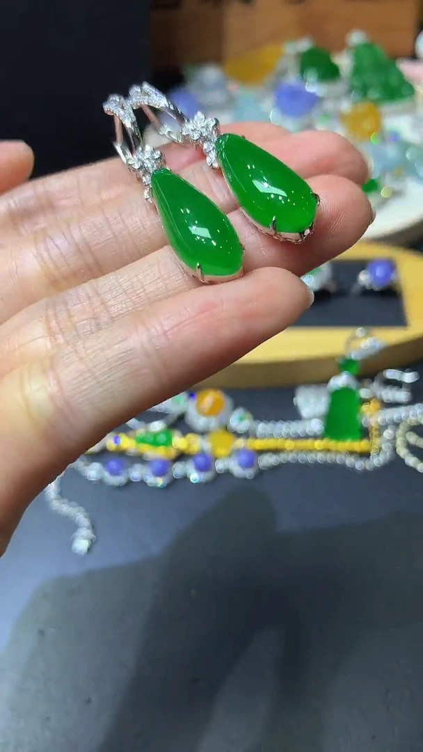 翡翠18K金镶嵌耳饰团购