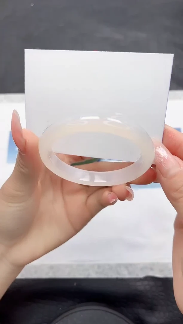 【闪购商品】石英质玉手镯未镶嵌O154-54.8