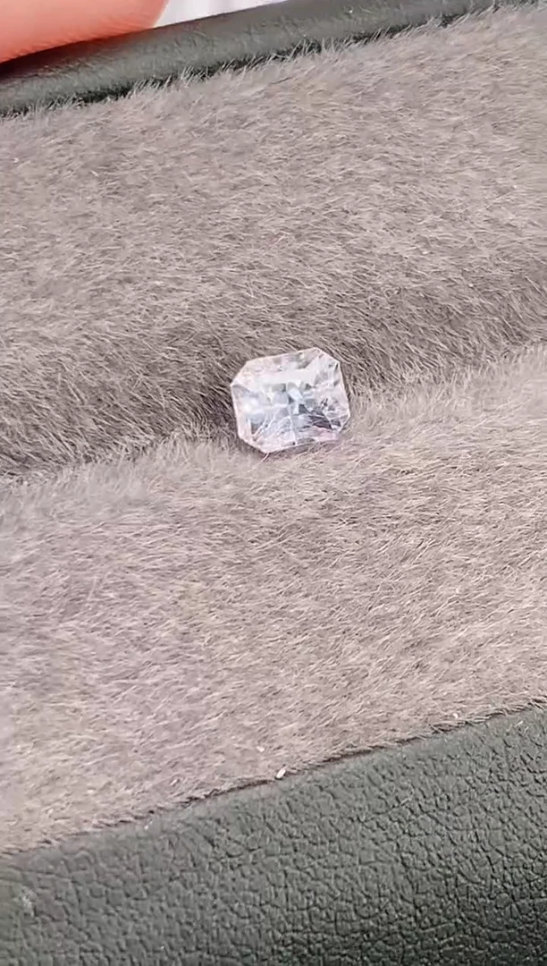 裸石尖晶石1.32-750天然尖晶石