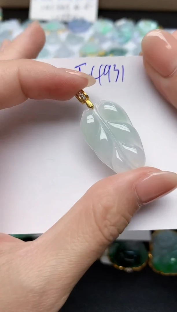 颈饰未镶嵌翡翠天然缅甸A货翡翠百元以上9元证书费自理