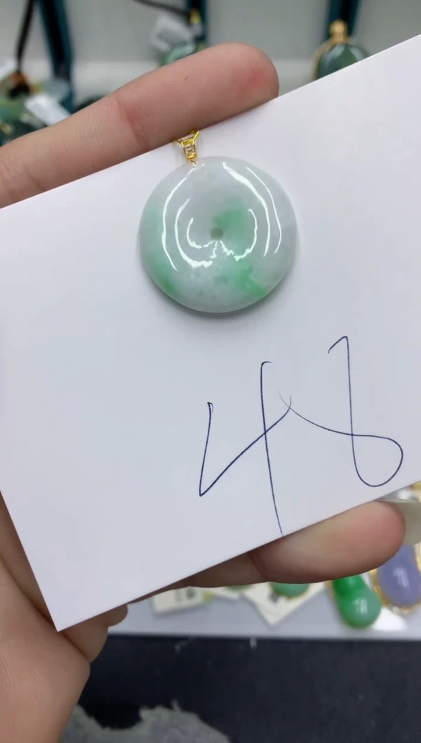 【闪购商品】翡翠颈饰18K金镶嵌翡翠
