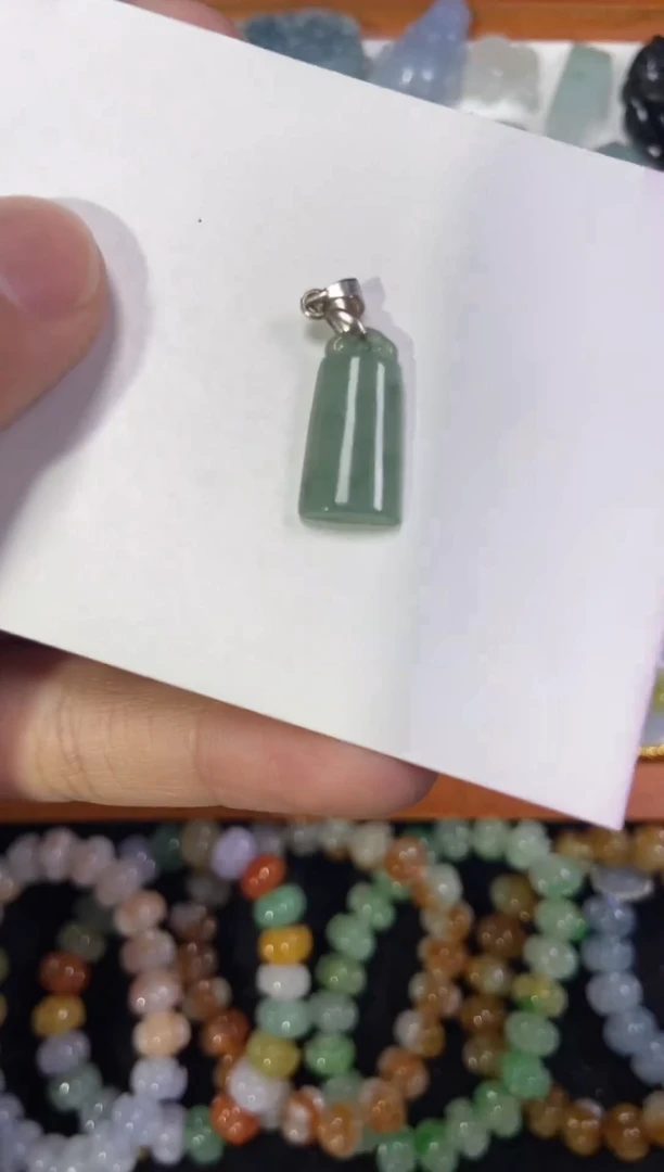 【闪购商品】翡翠颈饰未镶嵌【闪购商品】 天然翡翠
