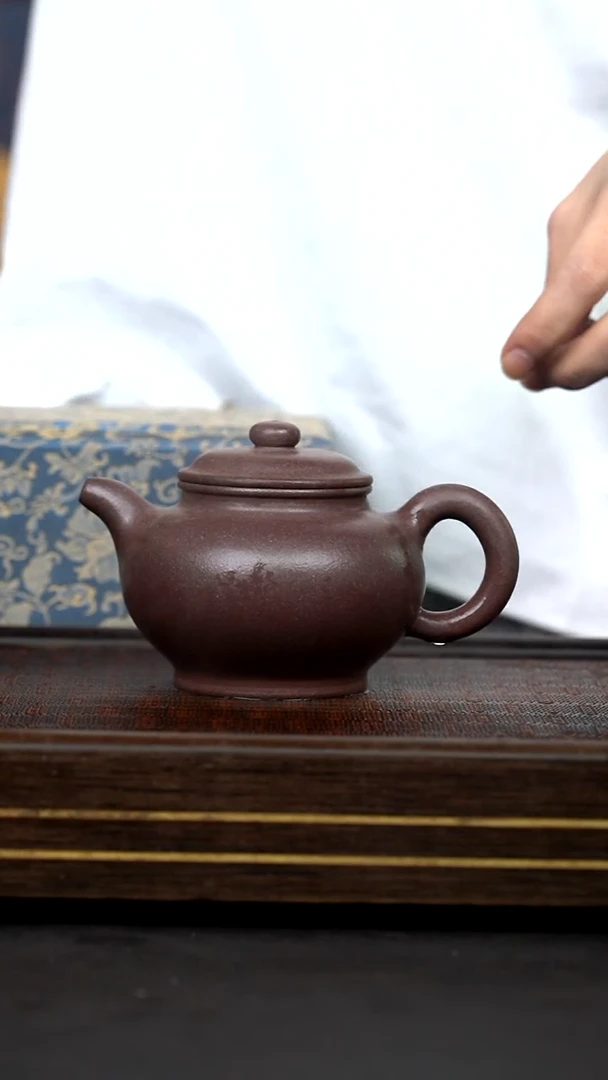 茶壶紫砂LZX     掇只    全砂老紫泥    300cc 套组一壶二杯