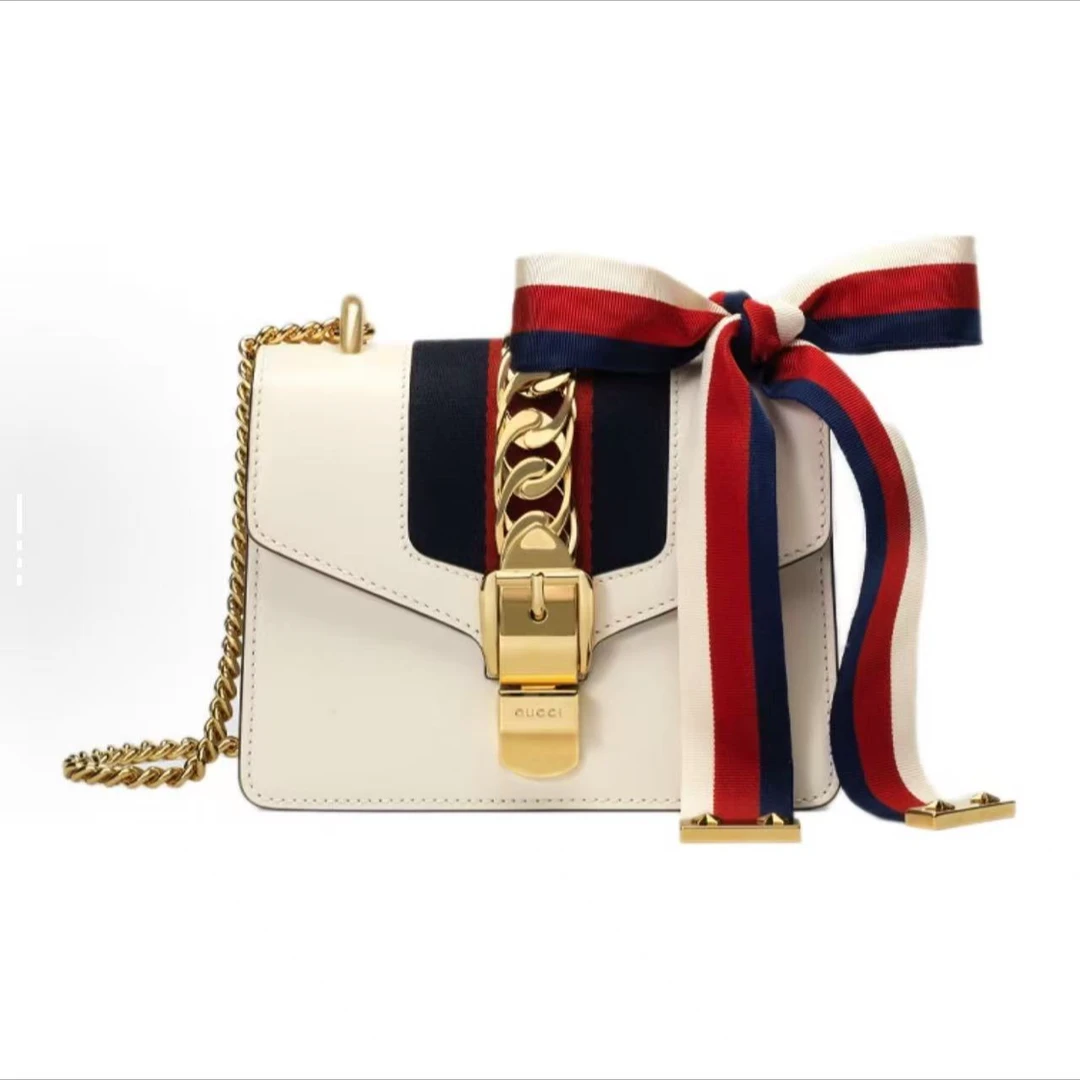 99新  GUCCI/古驰 白色塞尔维亚小号19*18*14