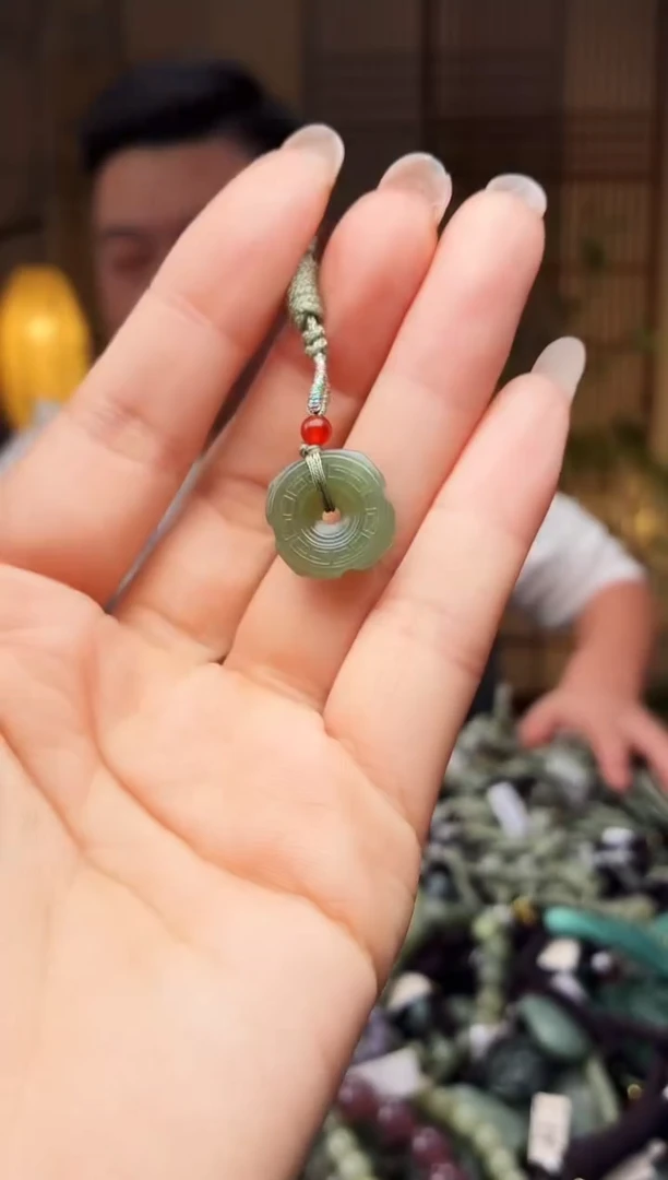 颈饰未镶嵌和田玉多样性发货，拍一发一