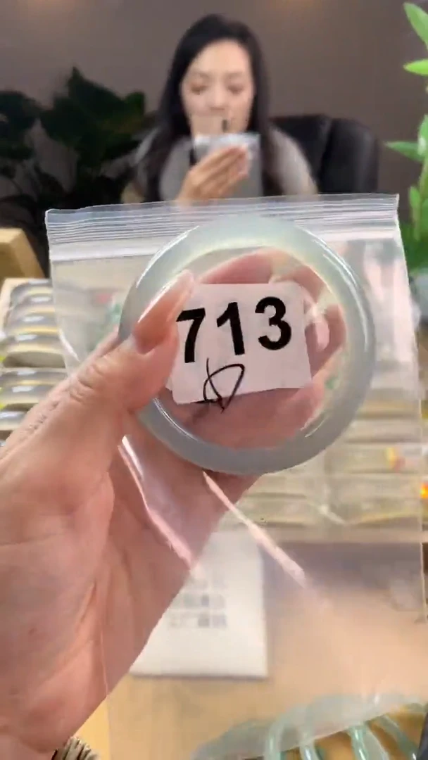 【闪购商品】玛瑙/玉髓手镯未镶嵌713