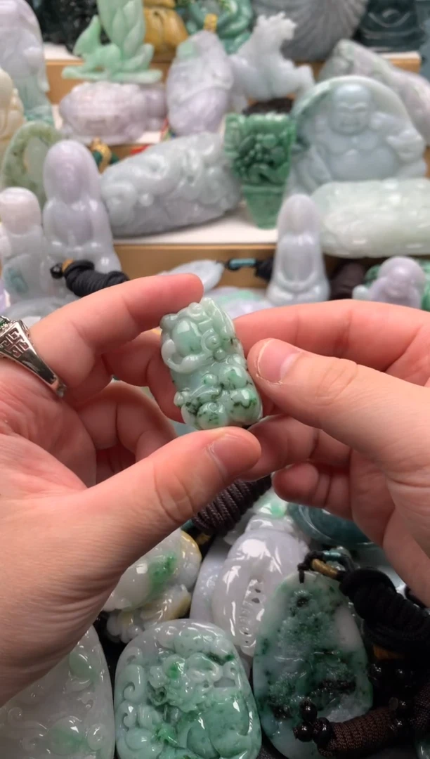 吊坠(不含链)未镶嵌翡翠1