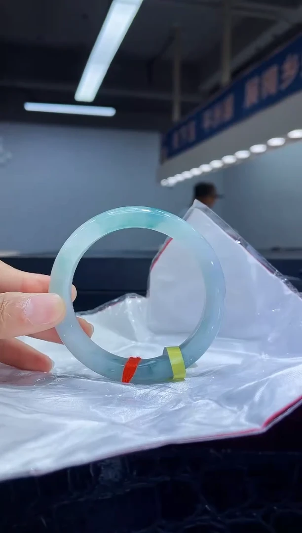 未镶嵌手镯翡翠7