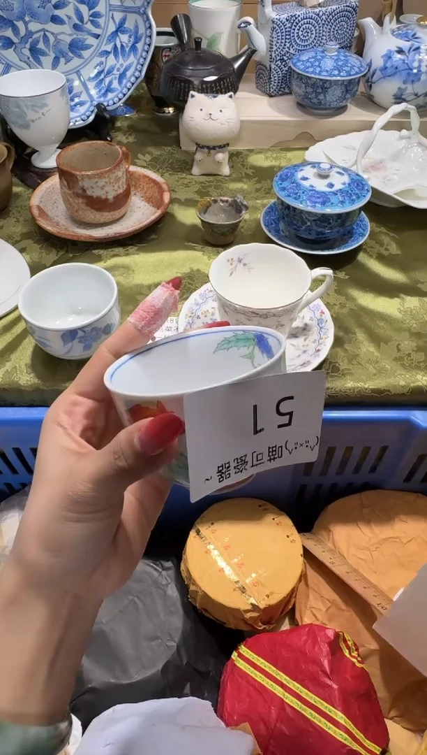 瓷片掌****宝铺名称 喵可瓷器 闪购类型 定向 掌上明珠的宝