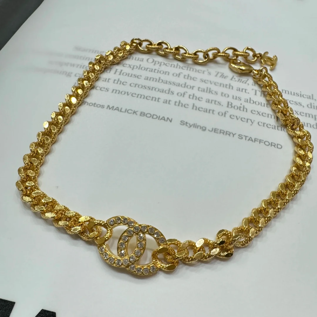 未使用 Chanel/香奈儿 时尚重工浓金色双C满钻项链23V/AE0218