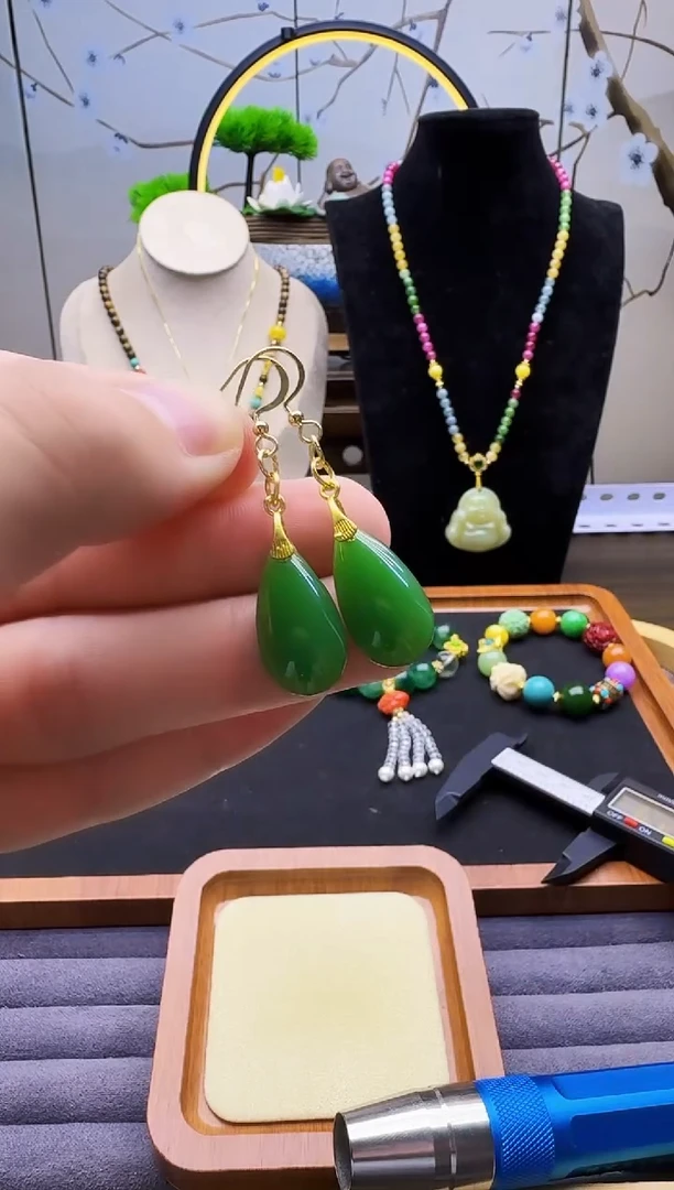 和田玉14K金镶嵌耳饰E119