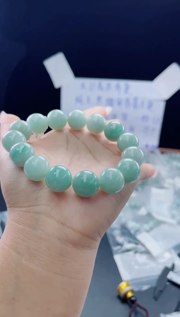 未镶嵌定制翡翠珠串
