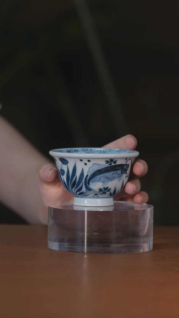 元青花鱼藻压手杯