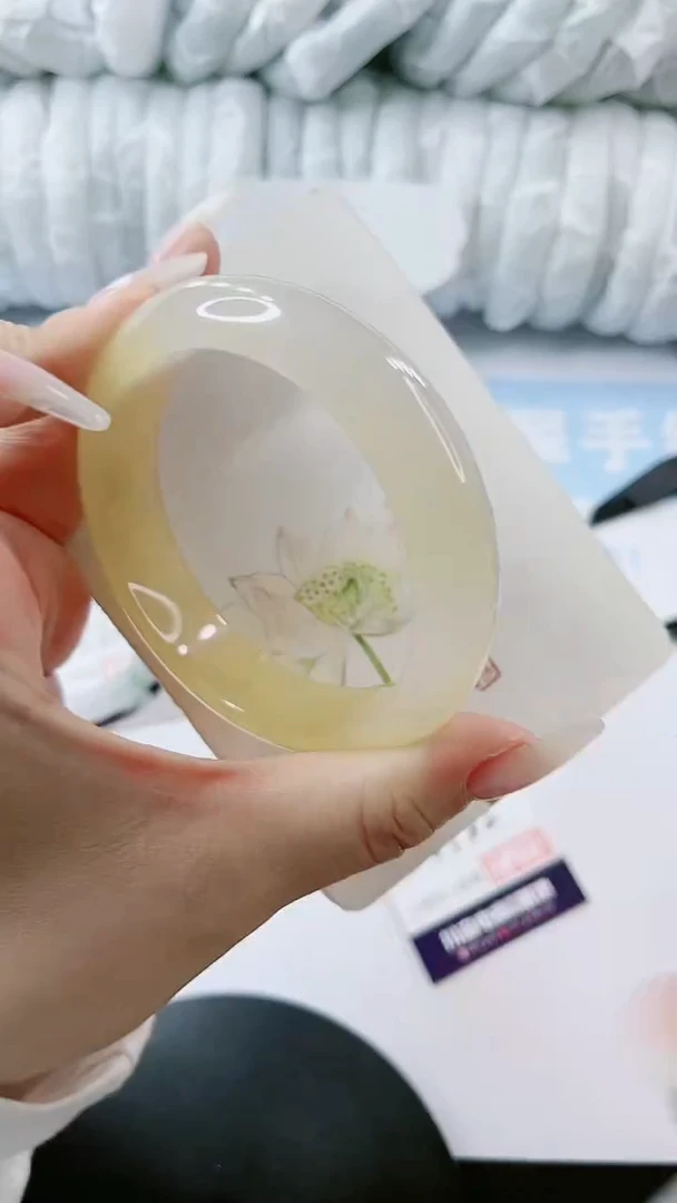 【闪购商品】石英质玉手镯未镶嵌多样性发货V522