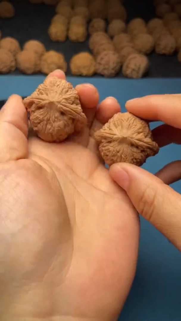 桃核把件w106 绣球  38尺