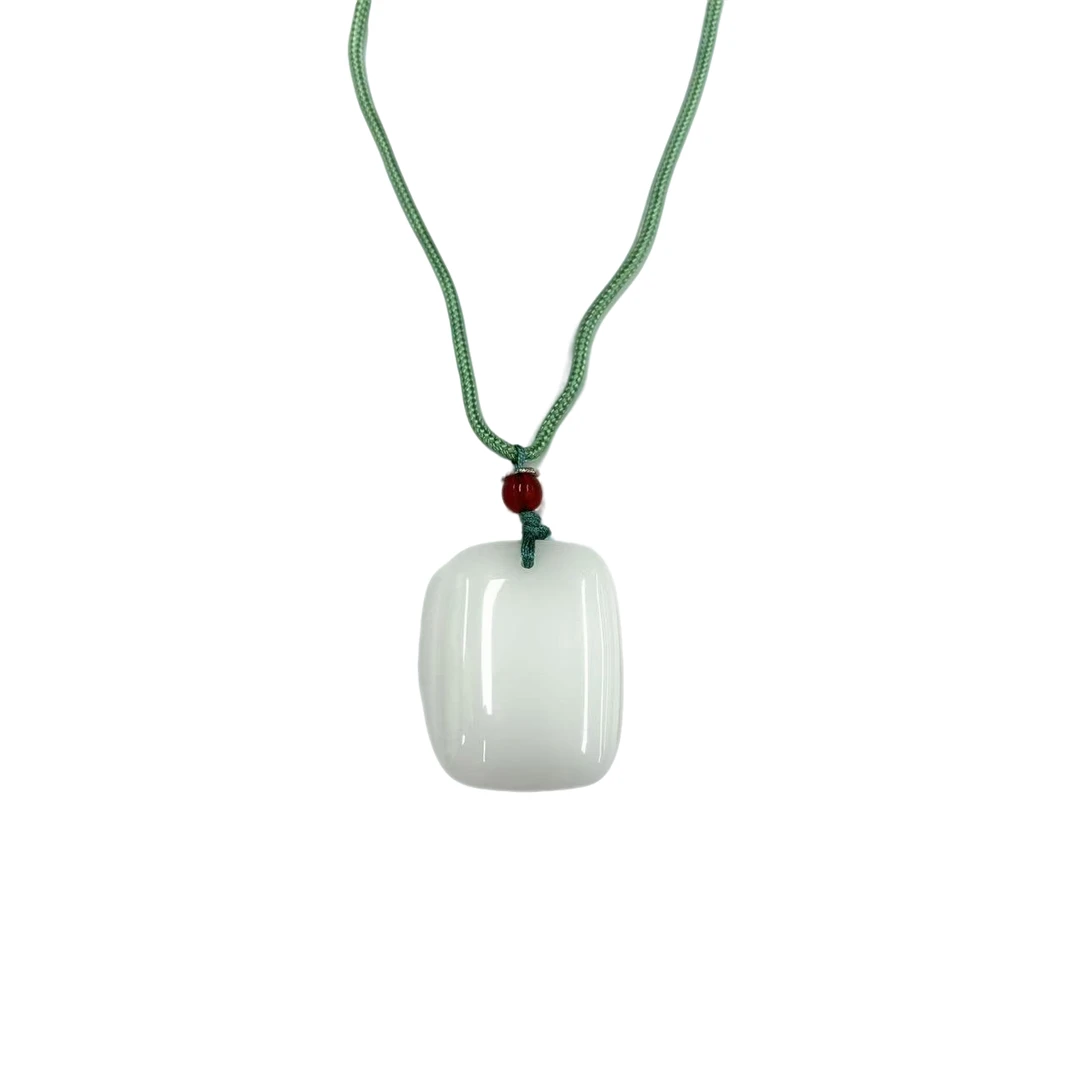 y2550-国风气质款羊油白金丝玉无事牌吊坠-赠礼盒