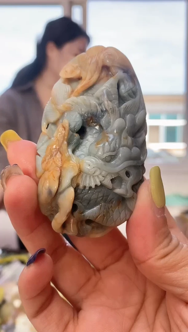 未镶嵌岫玉吊坠
