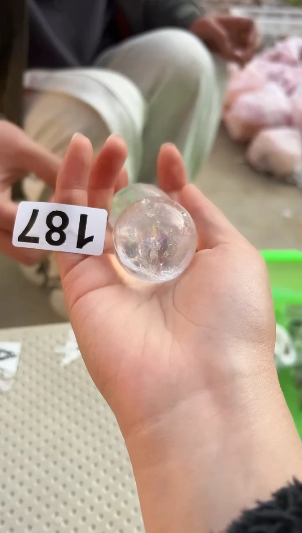 【闪购商品】摆件未镶嵌水晶白水晶球多样性发一个 187
