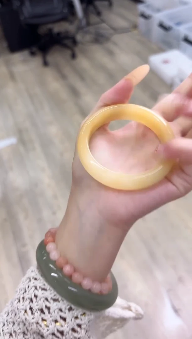 未镶嵌手镯石英质玉115-52HU