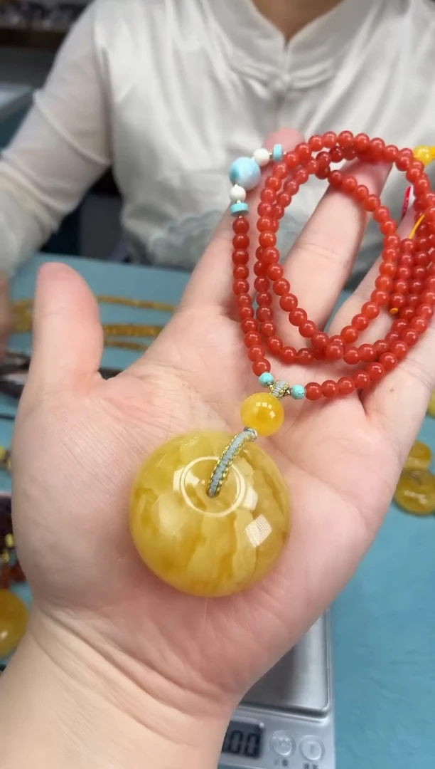 琥珀颈饰未镶嵌吊坠